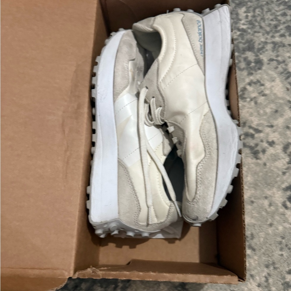 New Balance 327 Sea Salt Sneakers